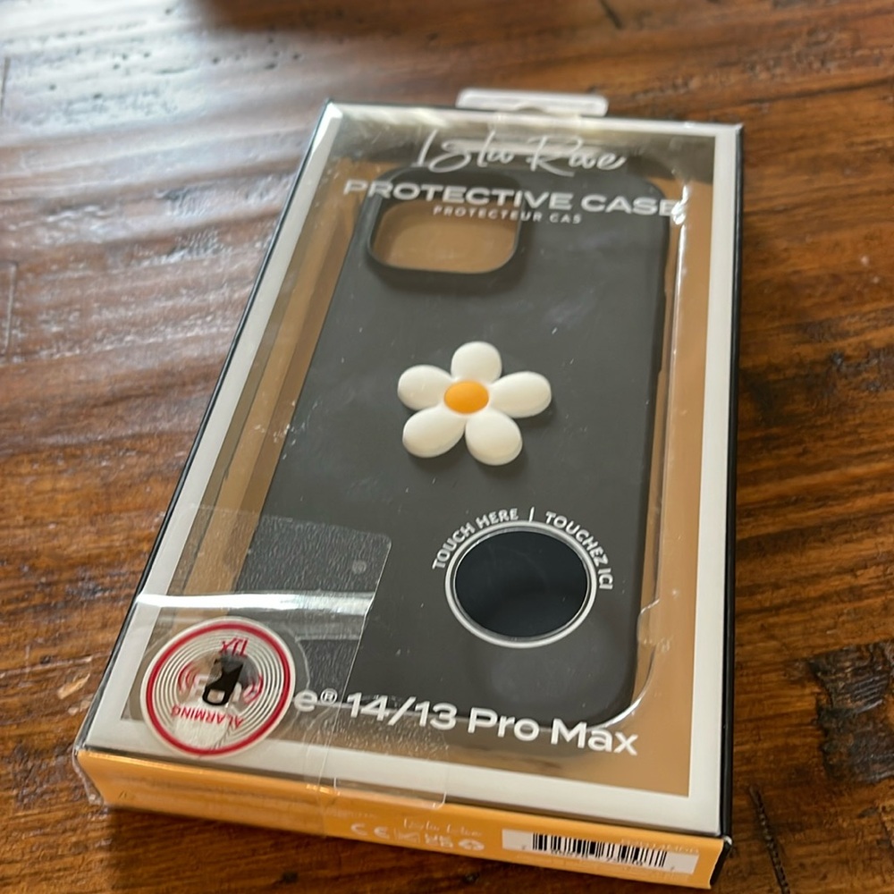 Isla Rae iPhone 14/13 Pro Max Case - Picture 2 of 4